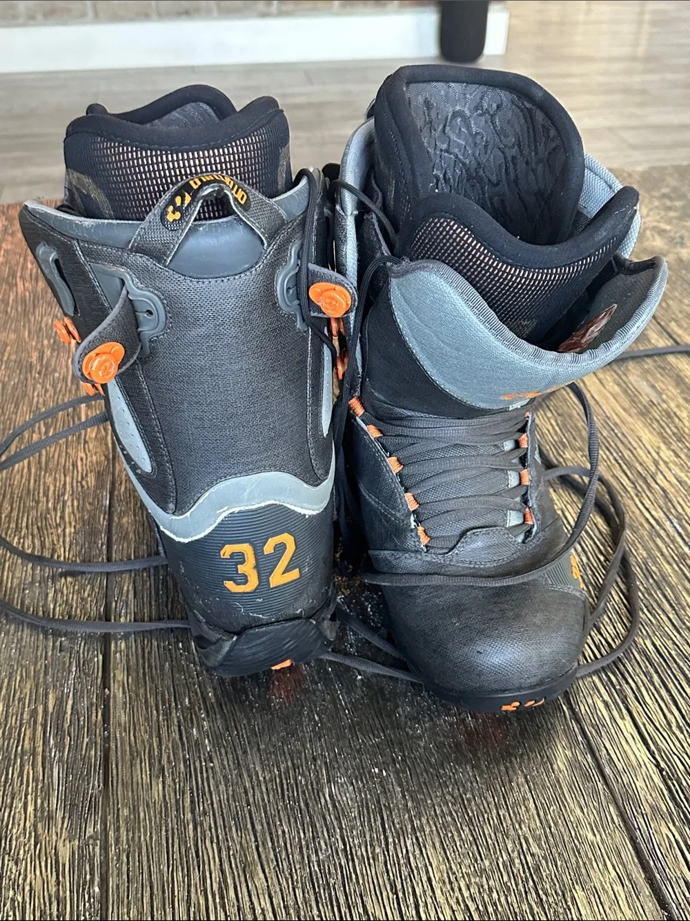 DC Men's Black and Gray Snowboard Boots with Orange Details